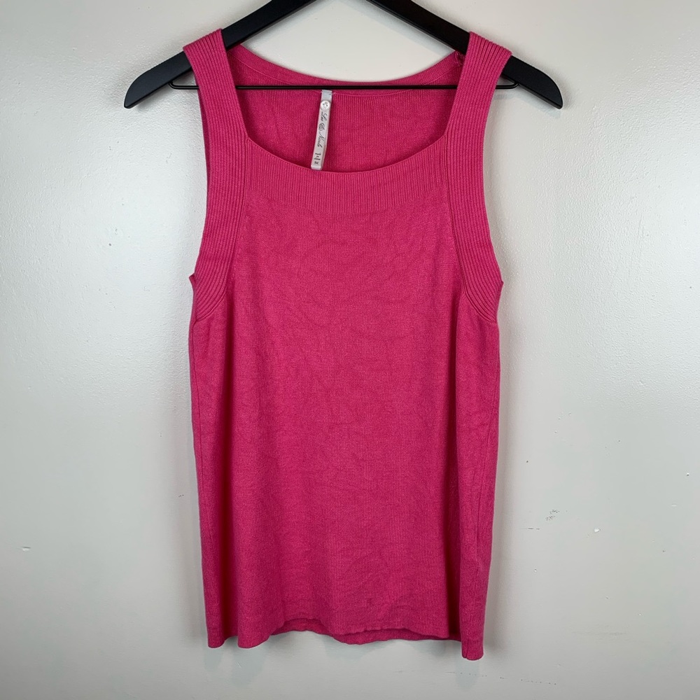 🛍 Leo & Nicole Pink Sweater Tank Medium